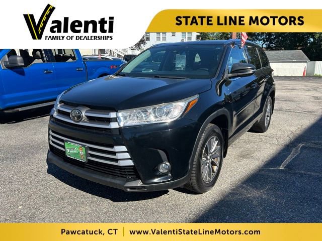 Used 2018 Toyota Highlander XLE AWD/4WD image 1
