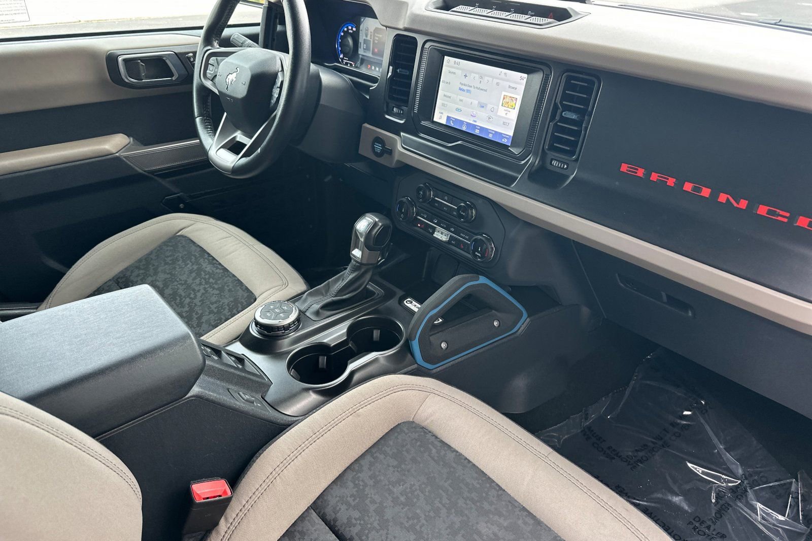 Used 2022 Ford Bronco Wildtrak image 13