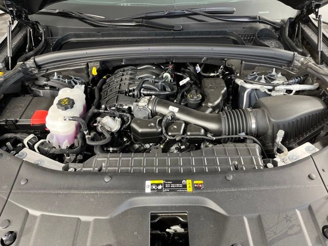 Used 2025 Jeep Grand Cherokee Limited AWD/4WD image 48
