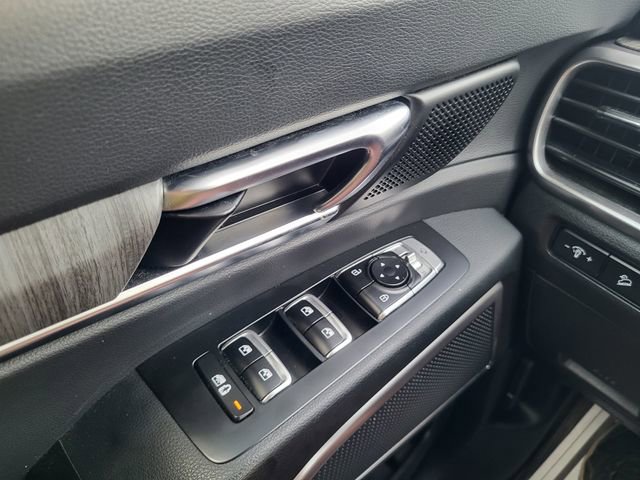 Used 2024 Kia Telluride EX w/ EX Captain's Chair Package image 26