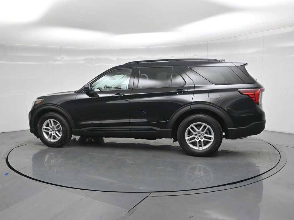 New 2026 Ford Explorer Active RWD image 6