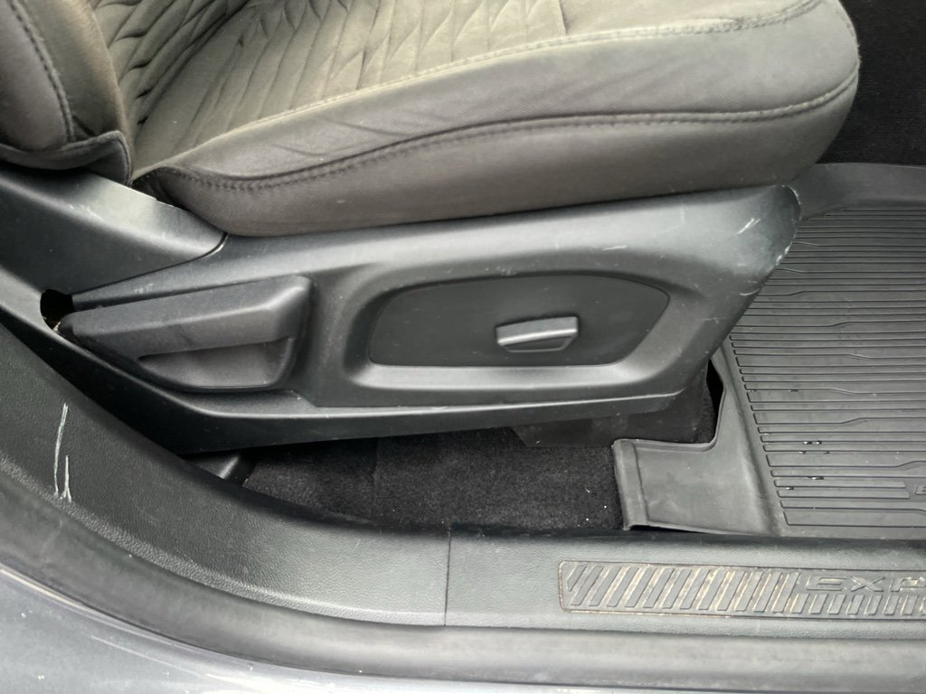 Used 2021 Ford Explorer XLT w/ Class III Trailer Tow Package image 37