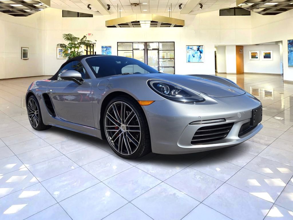 Used 2017 Porsche 718 Boxster S image 1