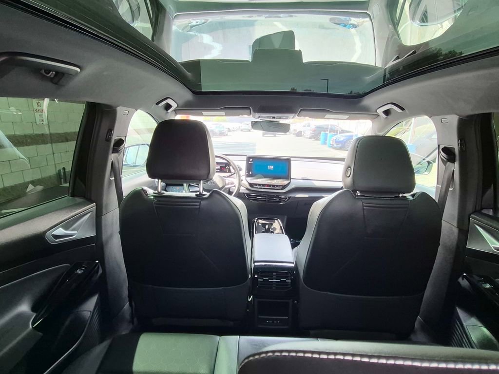 Used 2023 Volkswagen ID.4 Pro S image 19