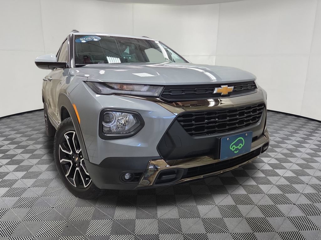 Certified 2023 Chevrolet TrailBlazer ACTIV w/ Sun and Liftgate Package AWD/4WD image 2