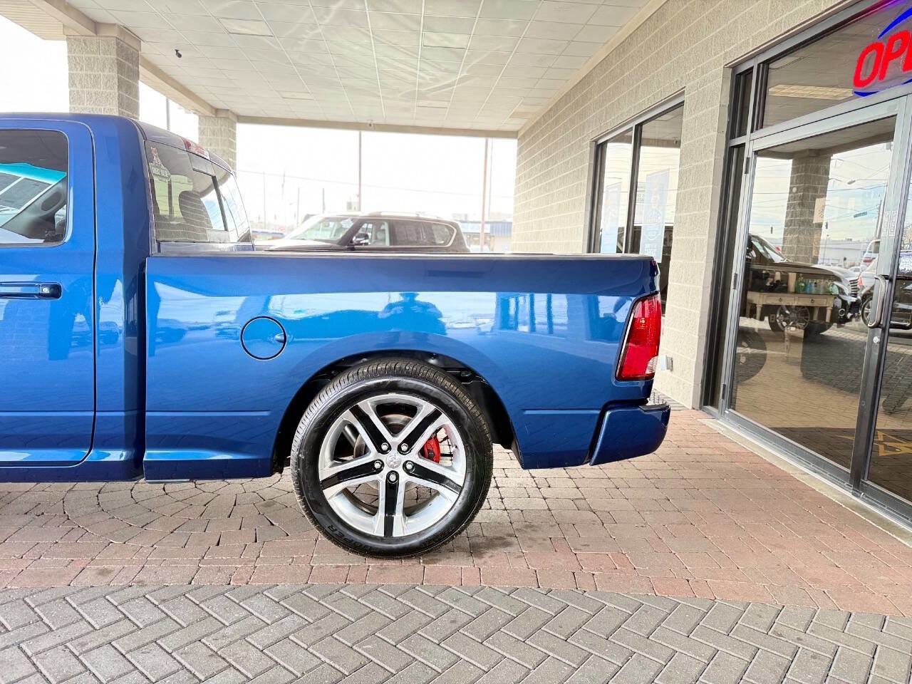 Used 2011 RAM 1500 R/T image 6