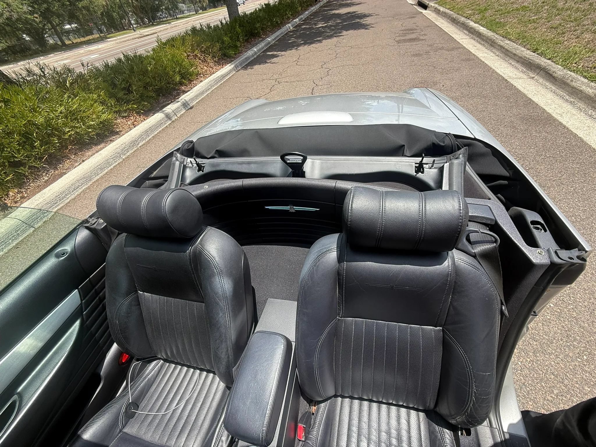 Used 2004 Ford Thunderbird RWD image 10