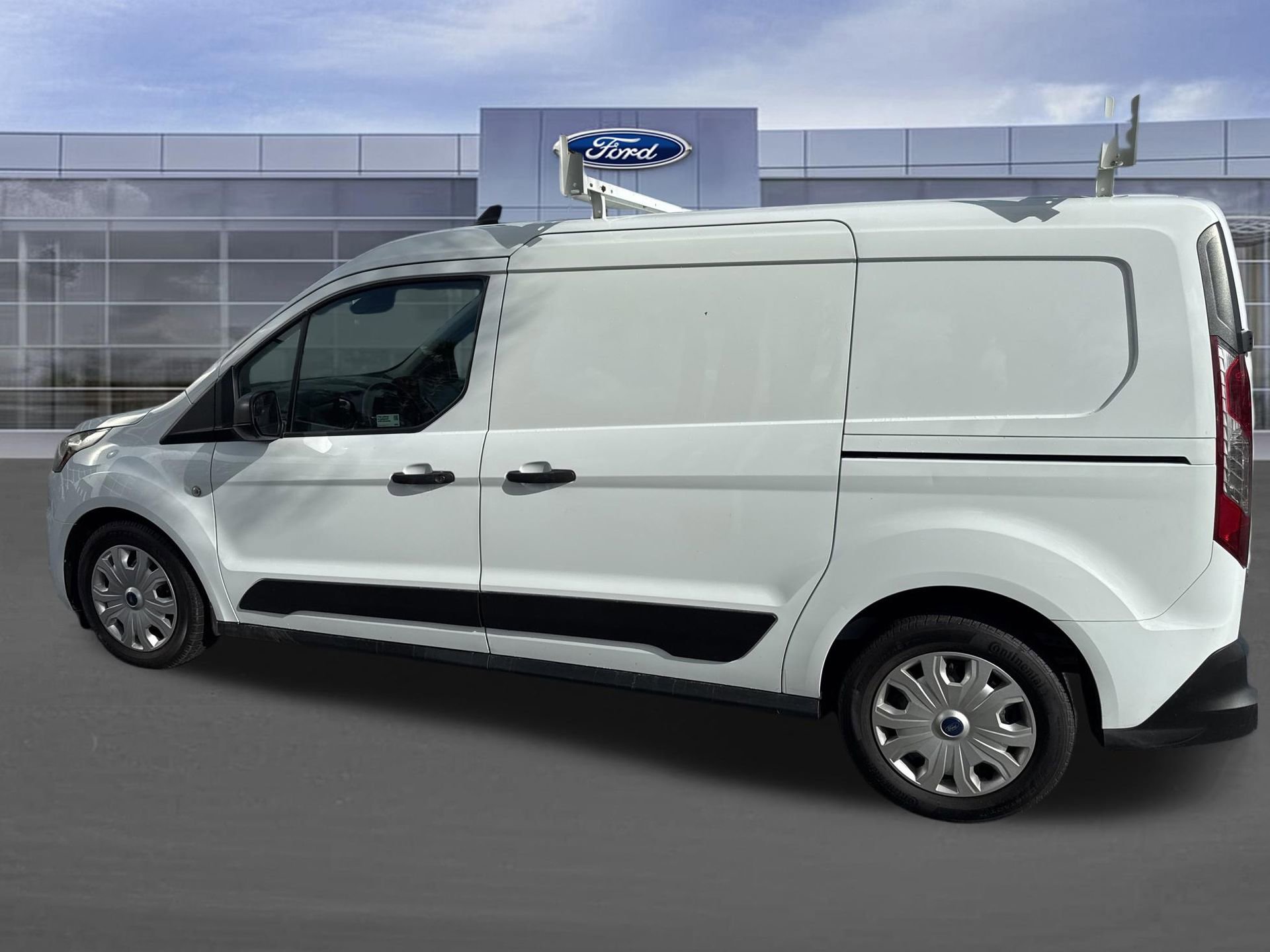 Used 2022 Ford Transit Connect XLT FWD image 8