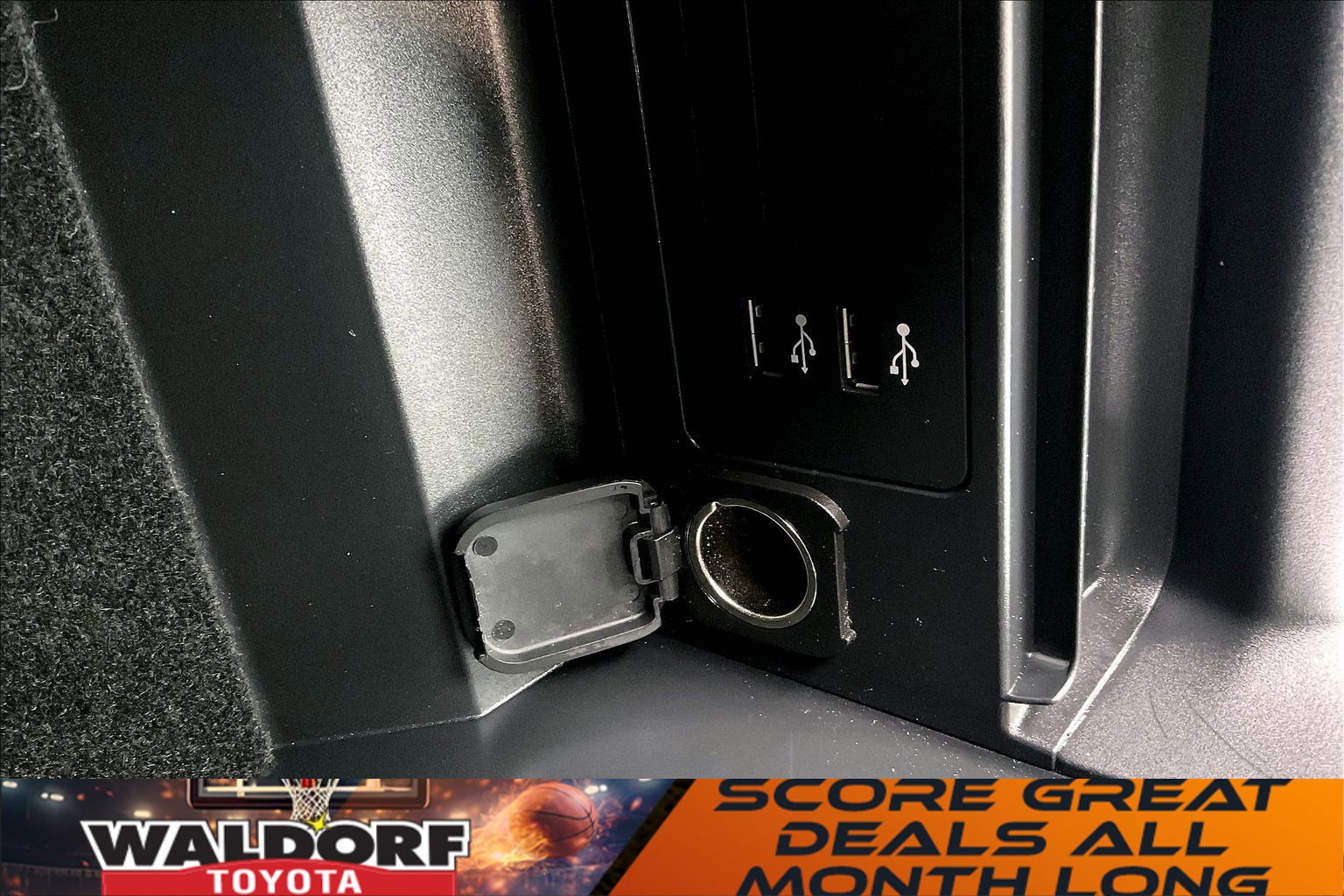 Used 2023 MAZDA CX-30 AWD 2.5 S w/ Premium Package image 39