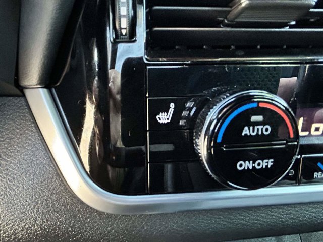 Used 2026 Nissan Rogue Platinum w/ Platinum Premium Package AWD/4WD image 31