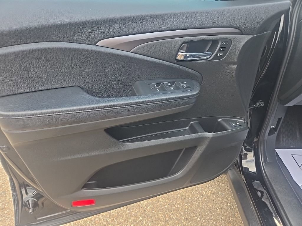 Used 2022 Honda Pilot Special Edition image 11