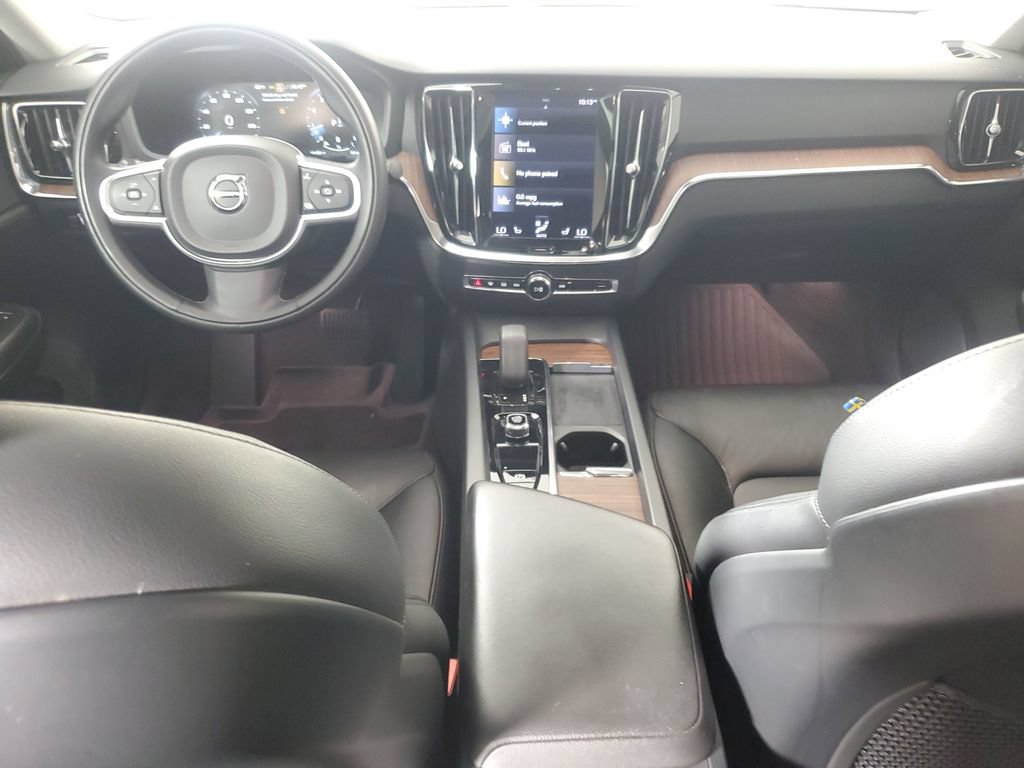 Used 2022 Volvo S60 B5 Momentum w/ Premium Package AWD/4WD image 16
