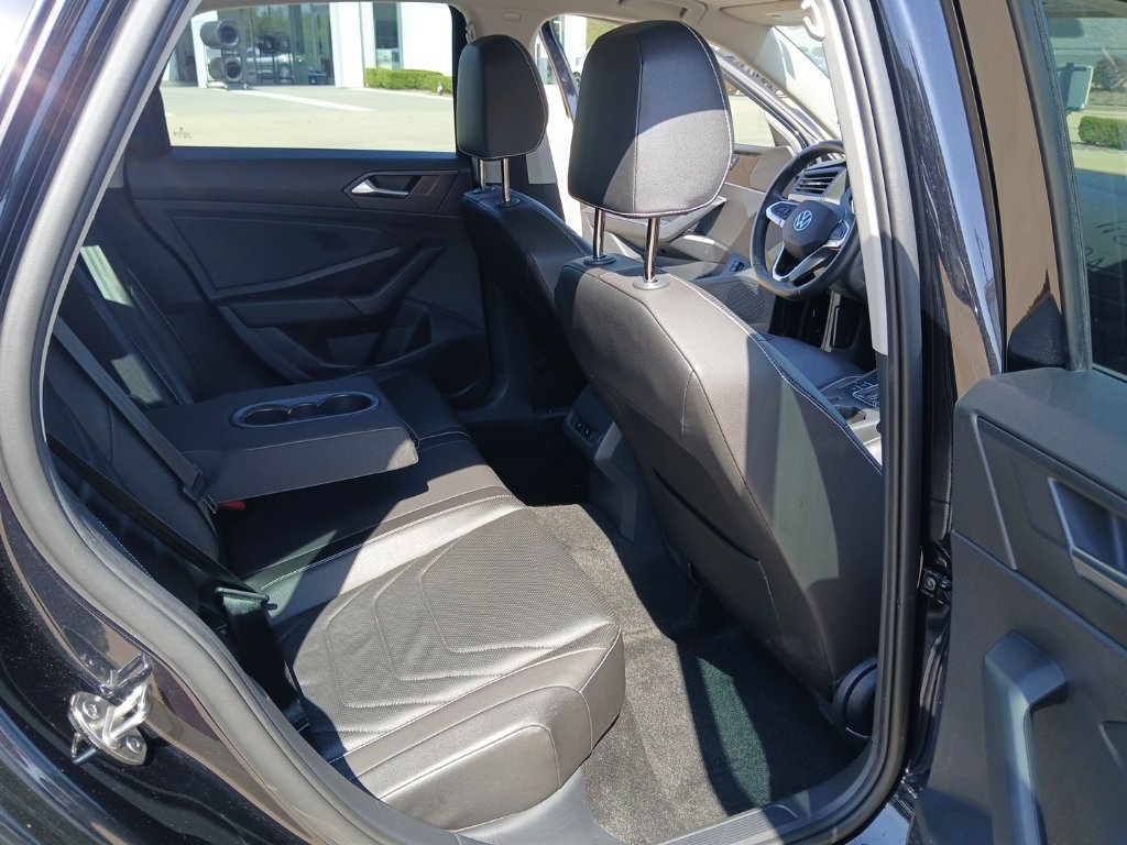 Certified 2024 Volkswagen Jetta SEL FWD image 23