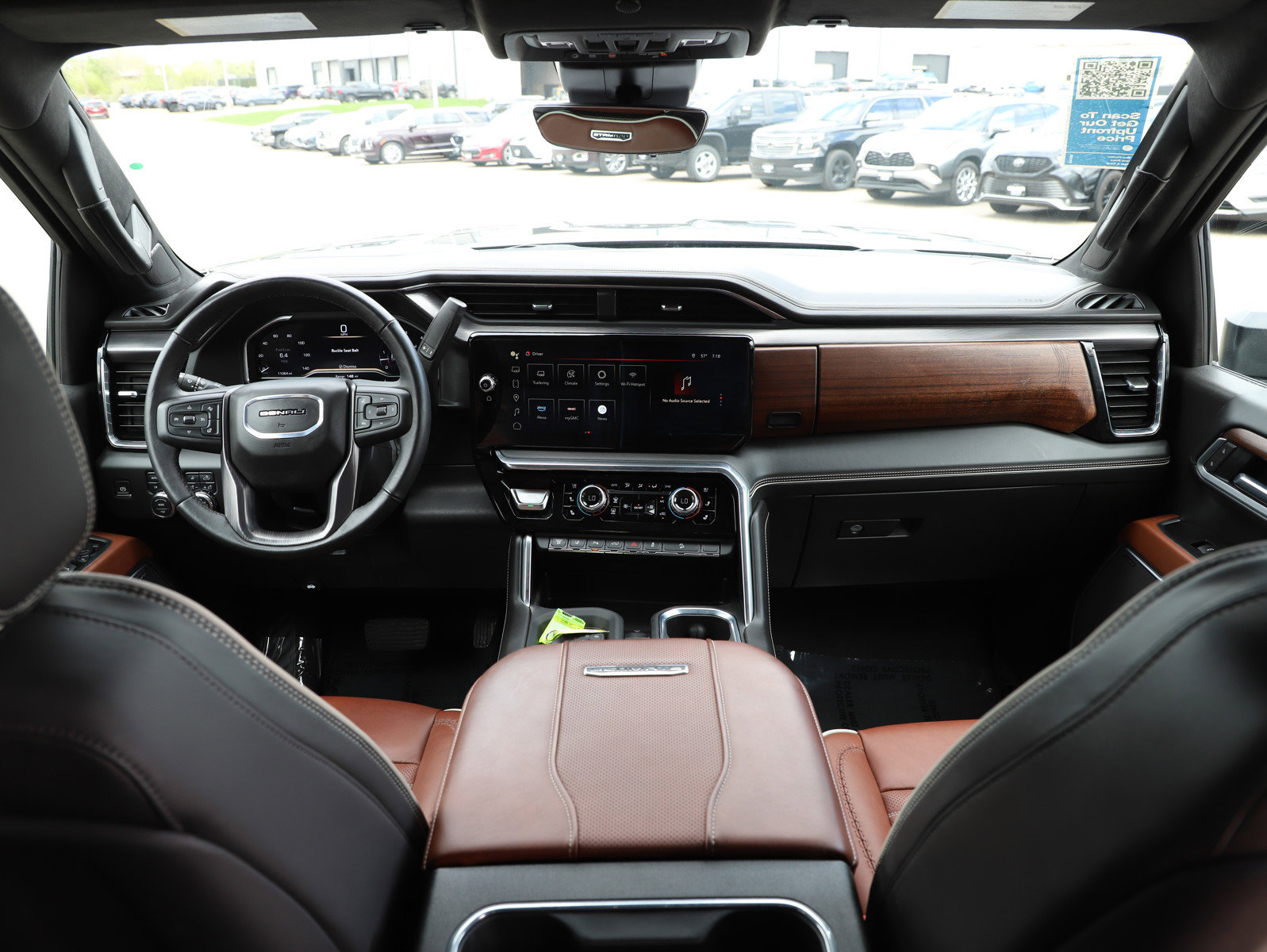 Used 2025 GMC Sierra 2500 Denali Ultimate AWD/4WD image 13