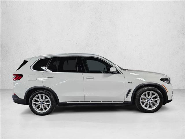 Used 2023 BMW X5 xDrive45e image 4