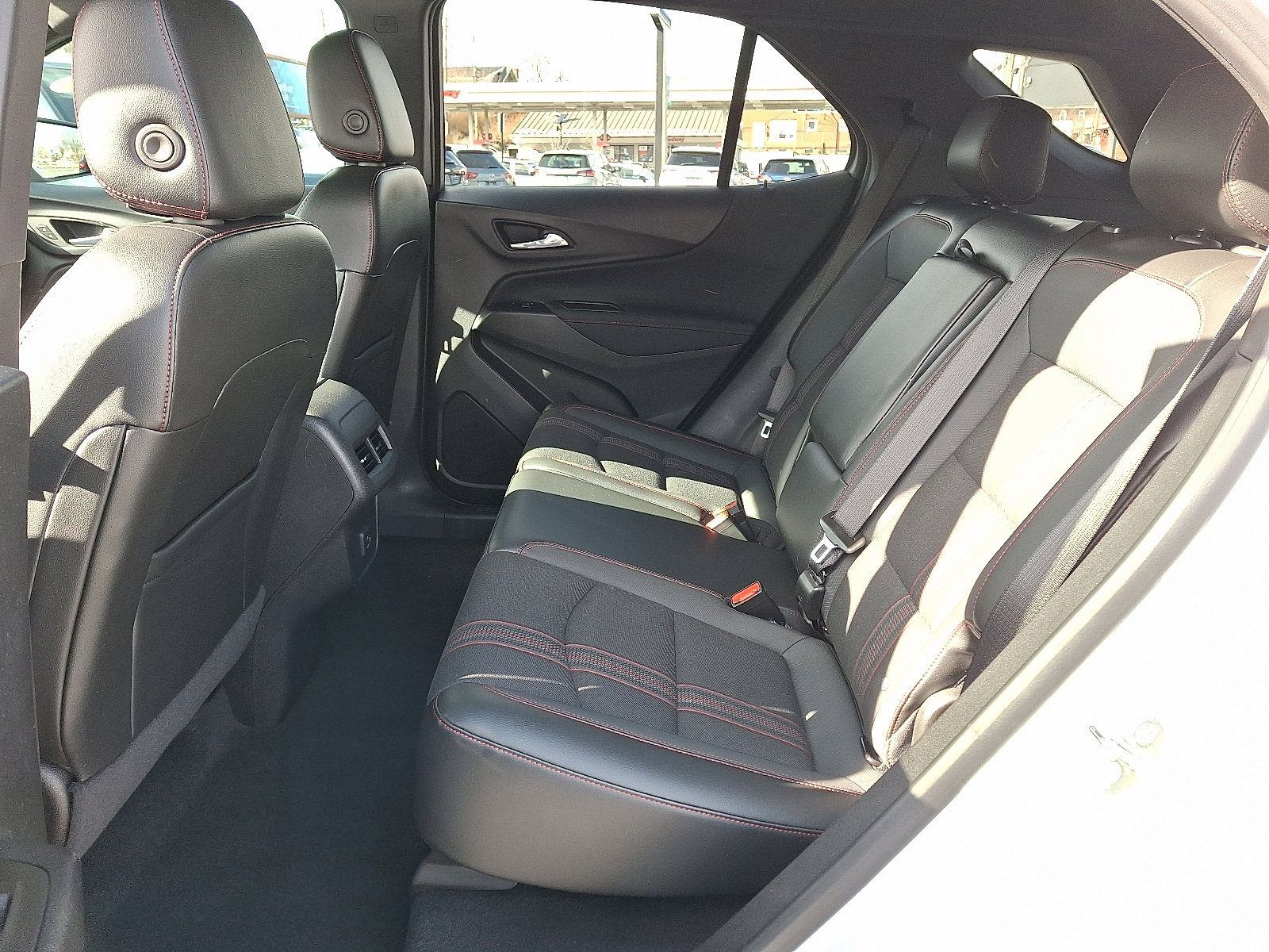 Used 2023 Chevrolet Equinox RS AWD/4WD image 11