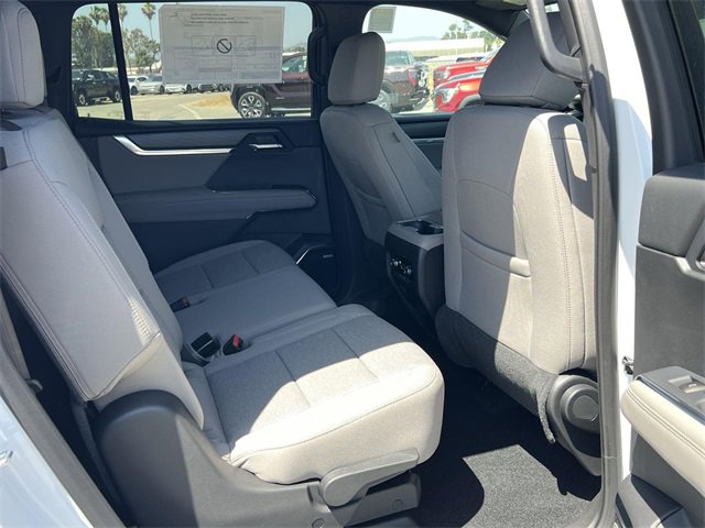 New 2025 GMC Acadia Elevation image 28