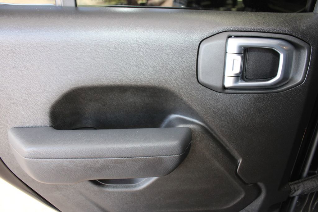 Used 2024 Jeep Gladiator Rubicon w/ Convenience Group image 44