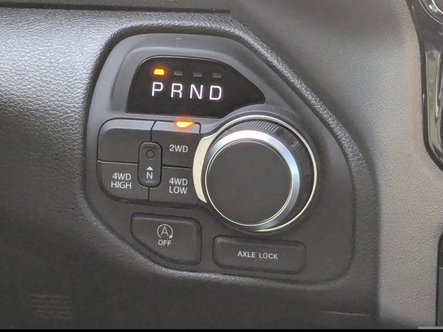 New 2026 RAM 1500 Express AWD/4WD image 18