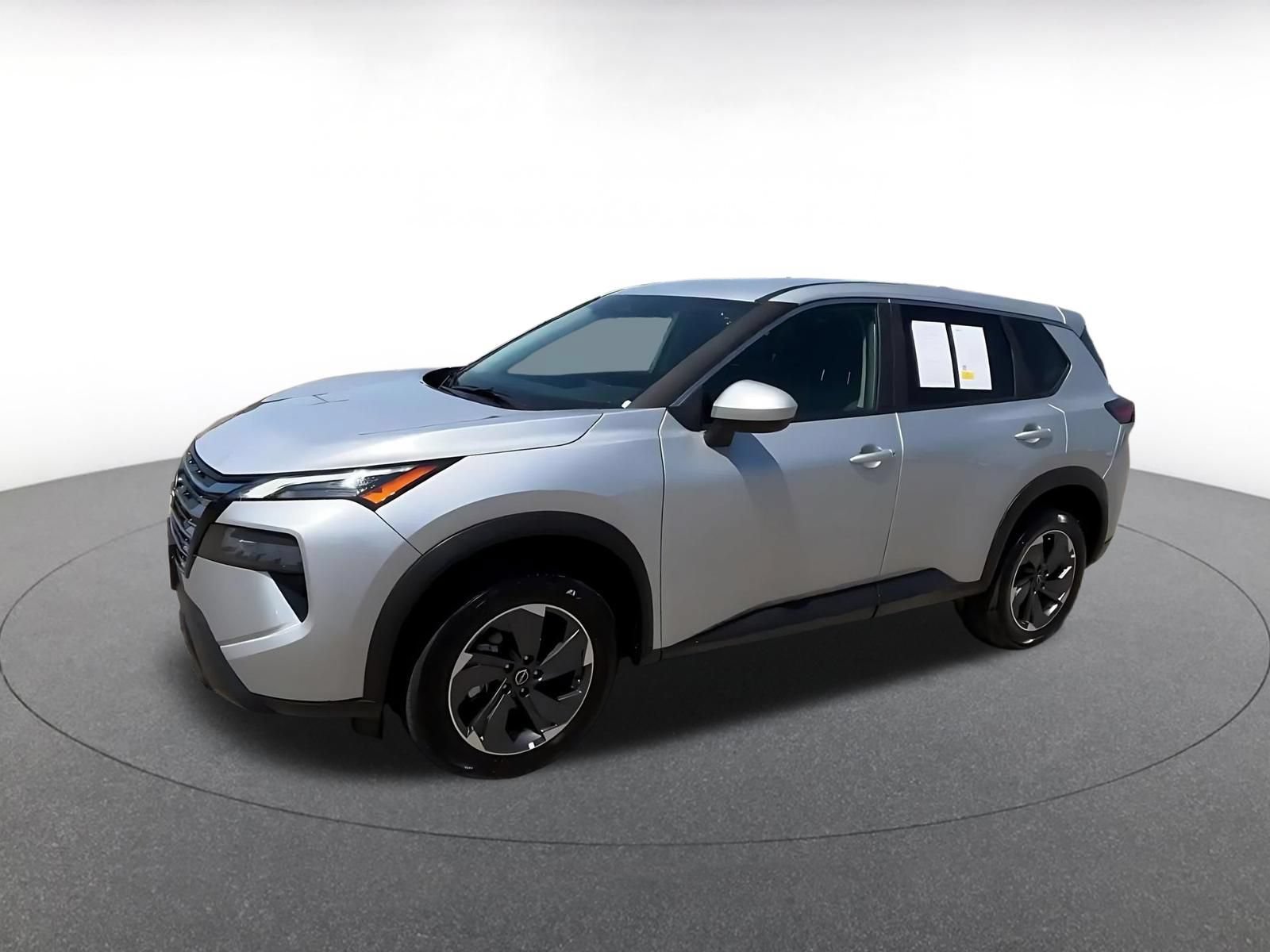 Used 2025 Nissan Rogue SV FWD image 8