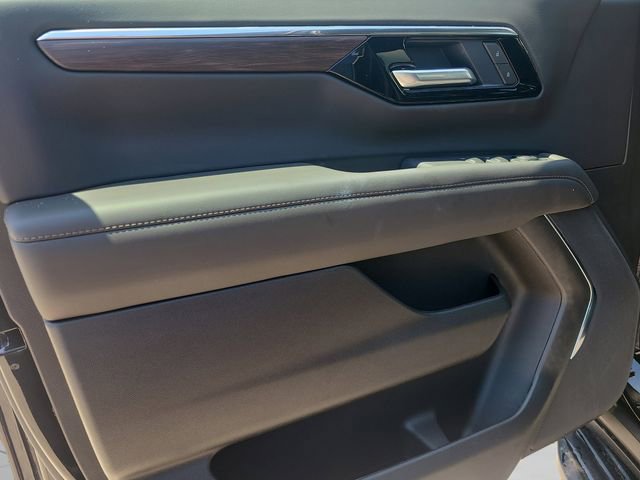 New 2026 Chevrolet Suburban LS RWD image 14