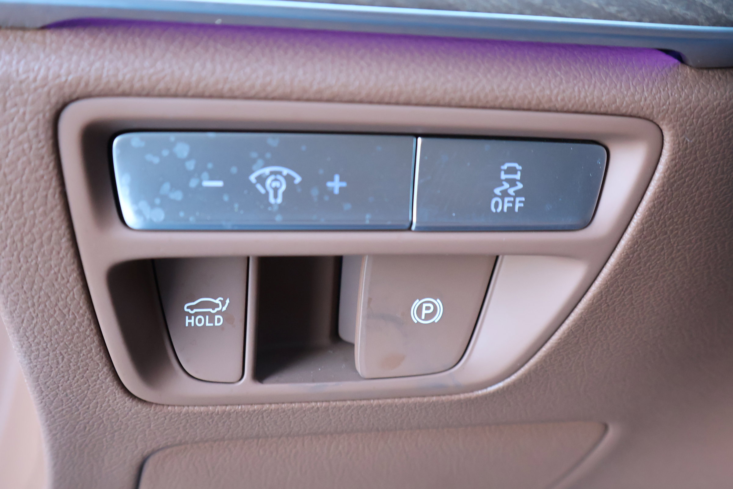 Used 2024 Genesis G80 w/ Prestige Package image 21