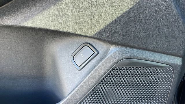 New 2026 Chevrolet Blazer EV LT image 25