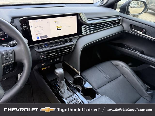 Used 2025 Toyota Camry XSE w/ Premium Plus Package AWD/4WD image 18