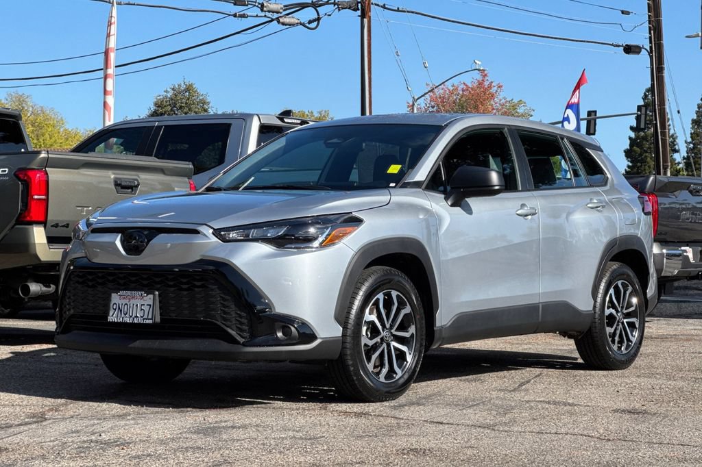 Certified 2025 Toyota Corolla Cross AWD Hybrid image 7