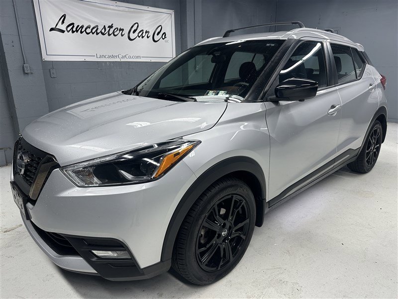 Used 2020 Nissan Kicks SR w/ Exterior Package