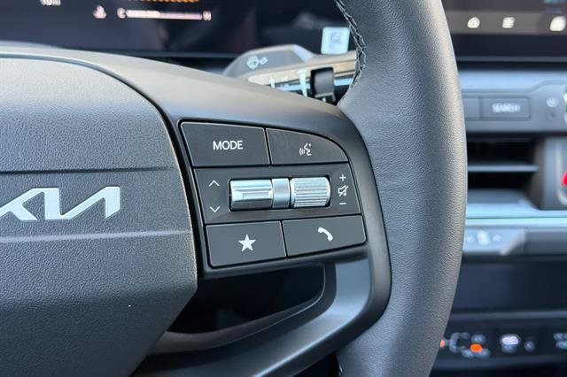 New 2026 Kia K4 EX FWD image 26