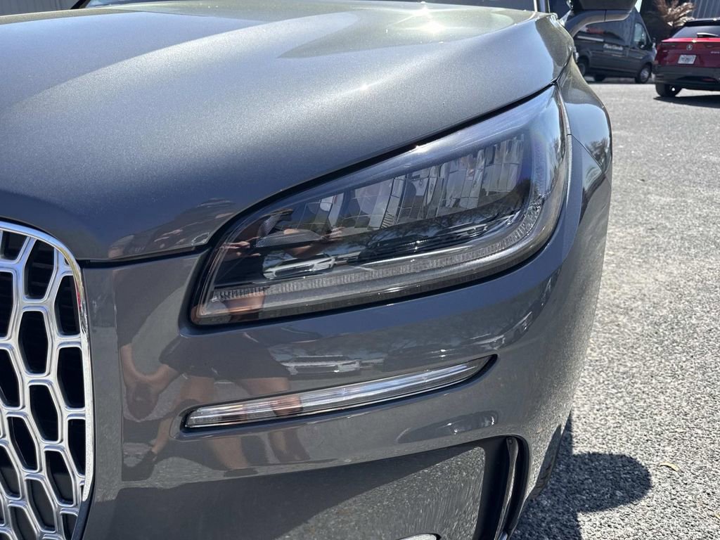 New 2026 Lincoln Corsair Premiere image 9