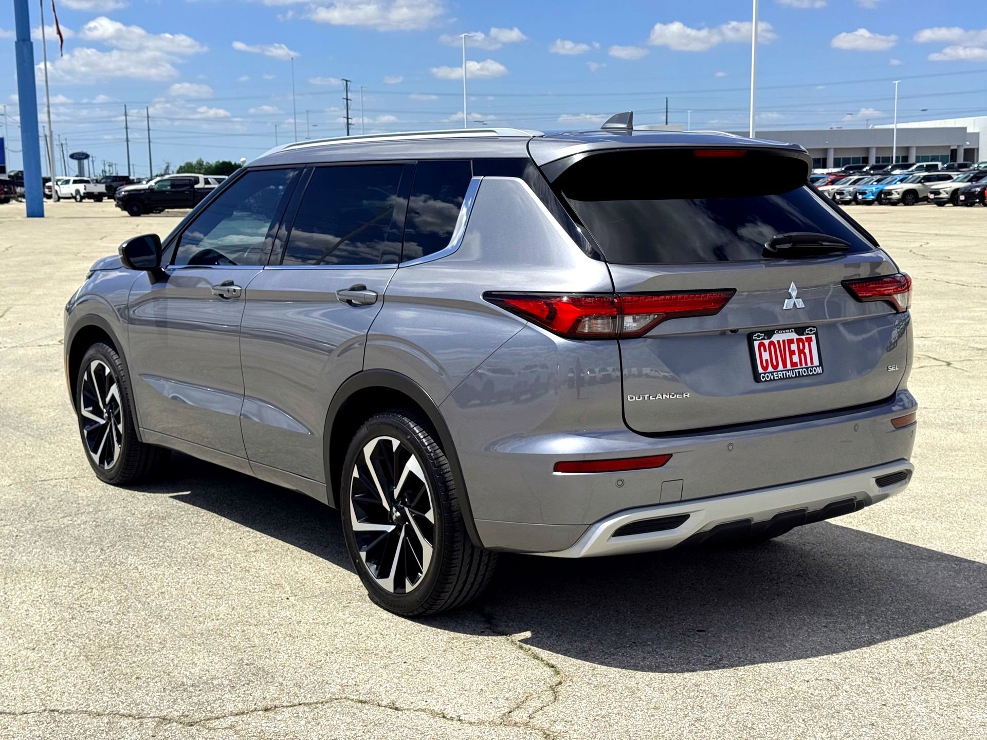 Used 2022 Mitsubishi Outlander SEL image 9