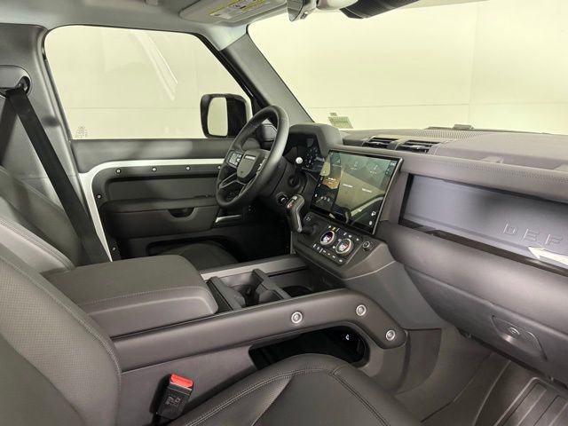 New 2026 Land Rover Defender 110 X-Dynamic SE AWD/4WD image 33