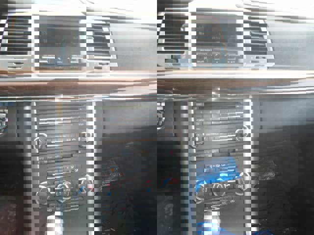 Used 2010 Lincoln MKS image 14