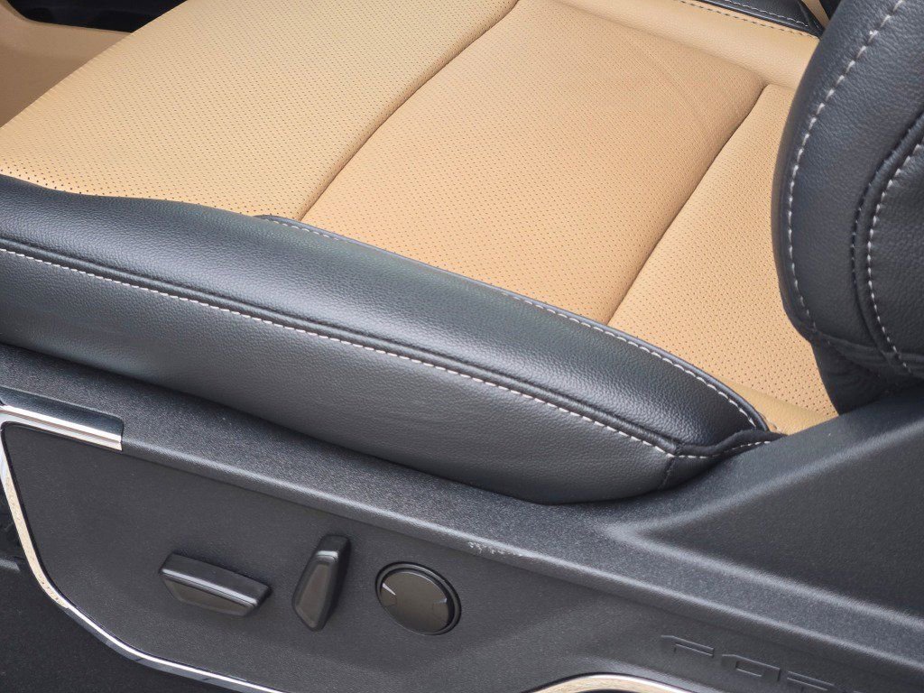 Used 2024 Ford F350 Lariat w/ Lariat Ultimate Package image 18