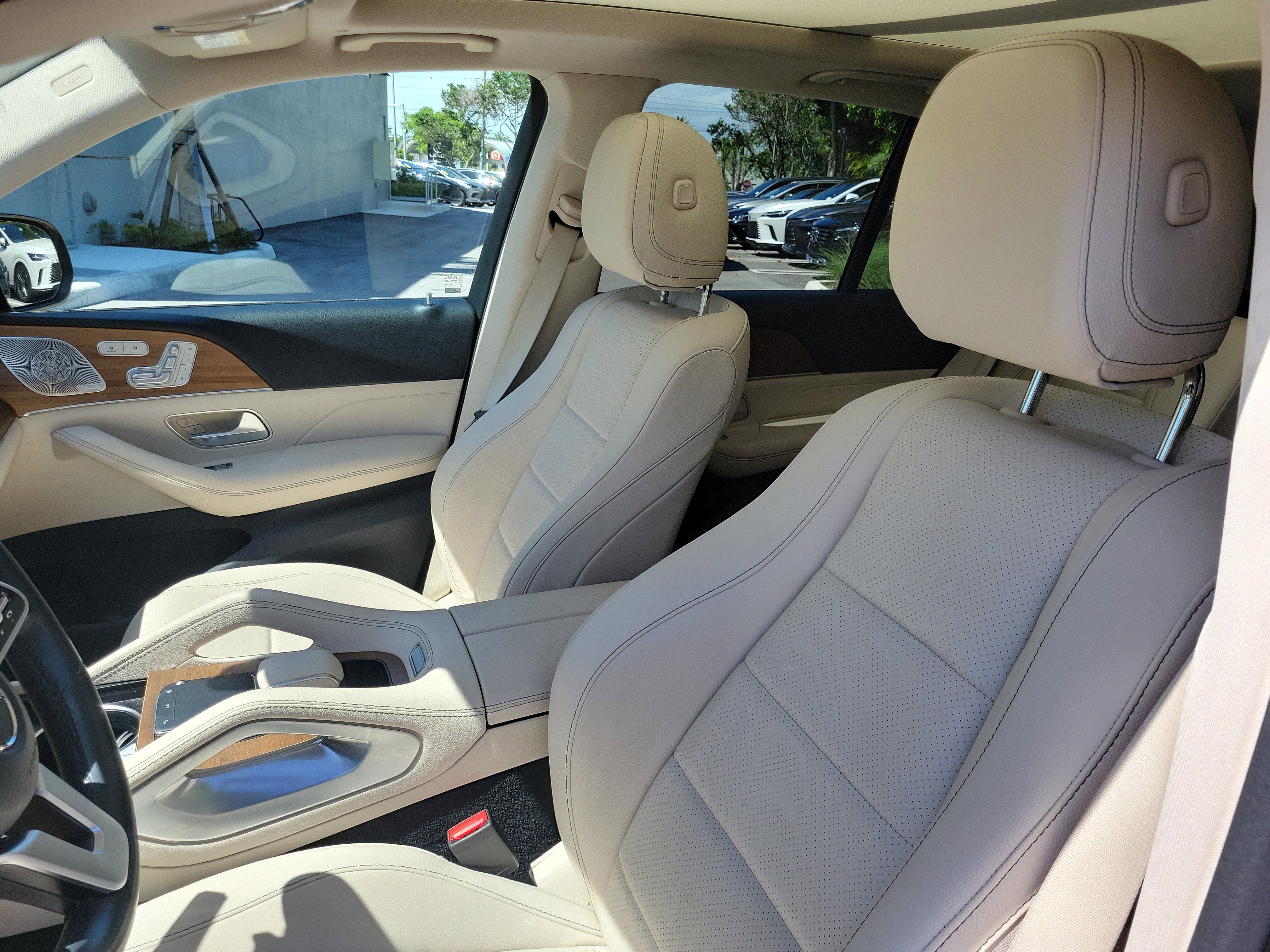 Used 2023 Mercedes-Benz GLE 350 4MATIC image 11