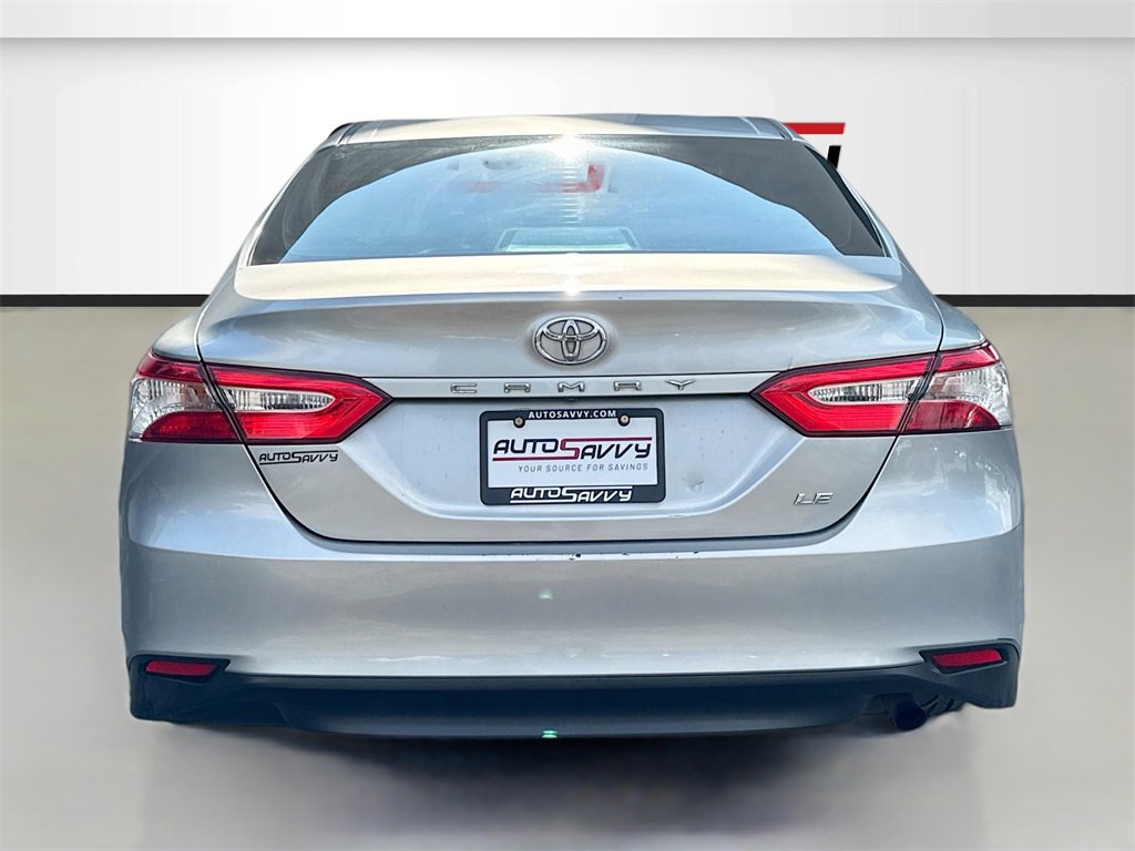 Used 2020 Toyota Camry LE image 6