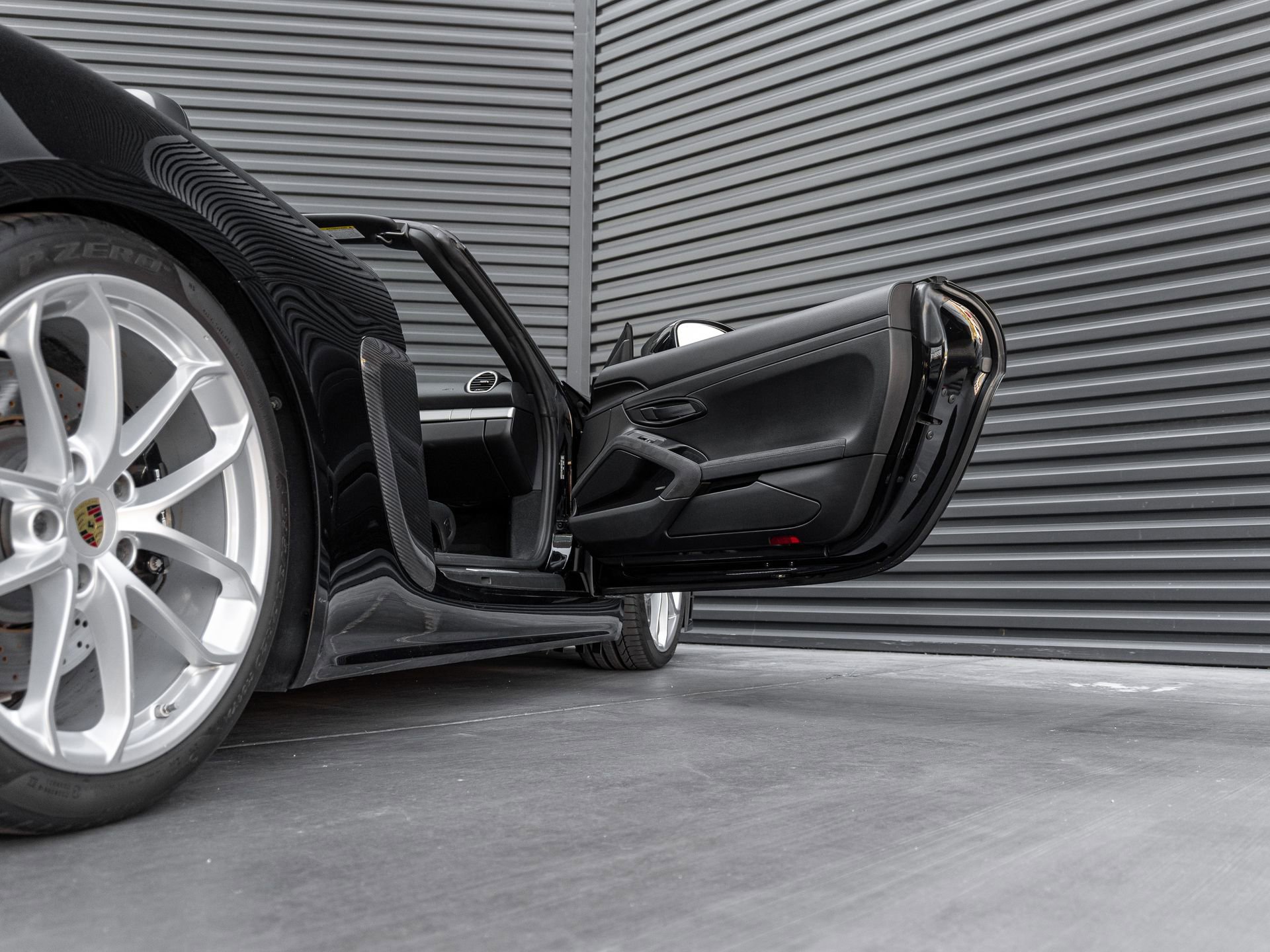 Certified 2022 Porsche 718 Boxster Spyder RWD image 31