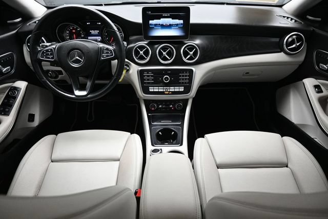 Used 2019 Mercedes-Benz CLA 250 4MATIC image 11