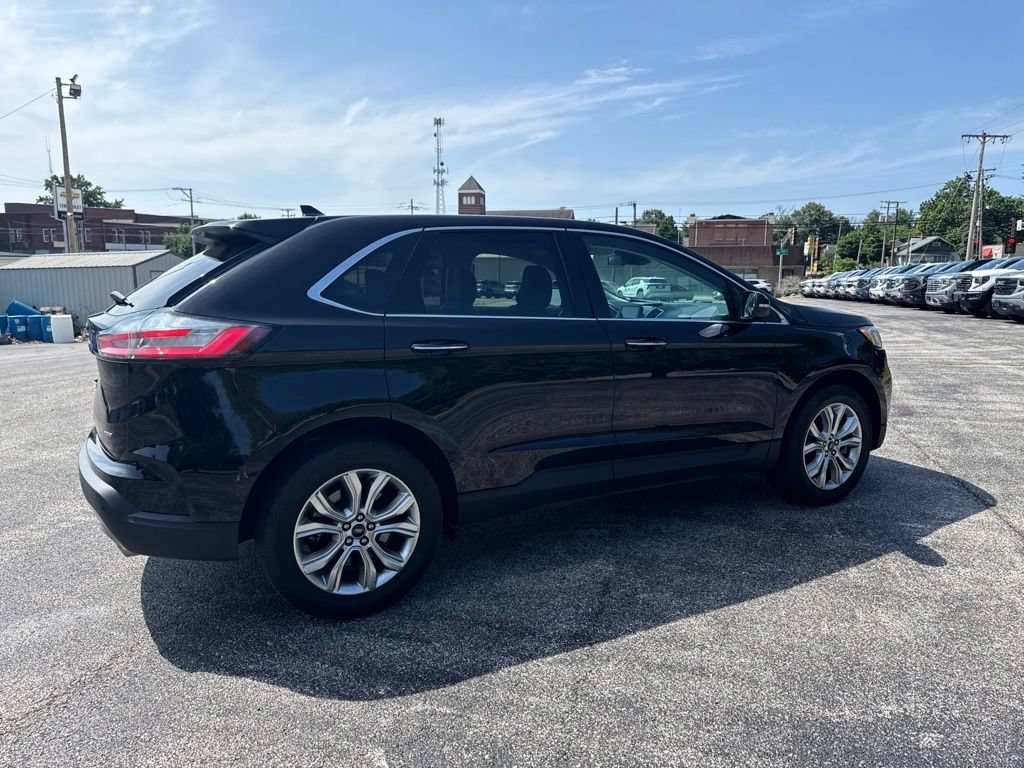 Used 2024 Ford Edge Titanium AWD/4WD image 10