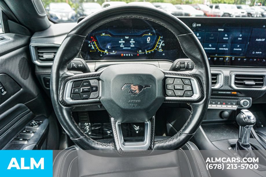 Used 2025 Ford Mustang Premium RWD image 27
