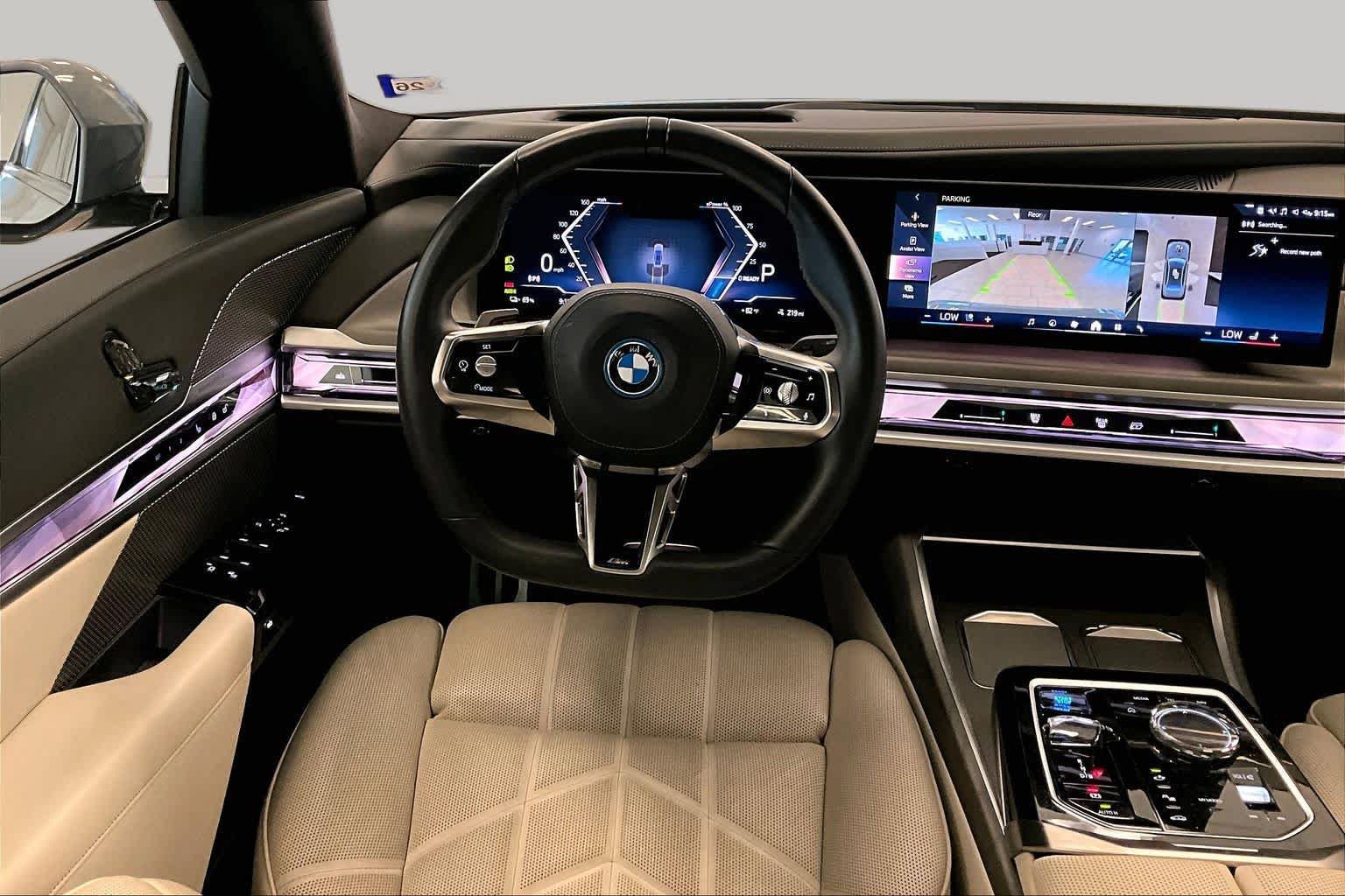 Used 2024 BMW i7 xDrive60 w/ Executive Package AWD/4WD image 16