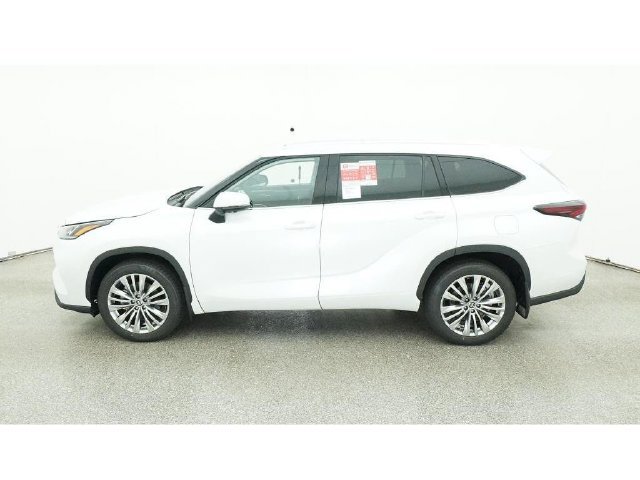 New 2026 Toyota Highlander Platinum AWD/4WD image 3
