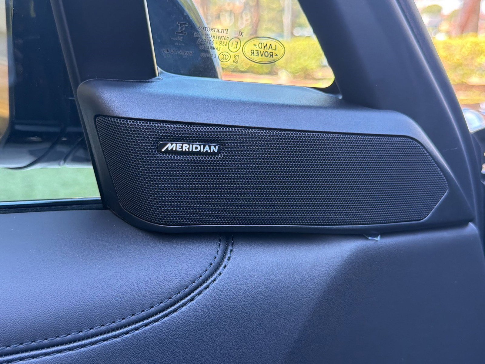 New 2026 Land Rover Range Rover SE image 21