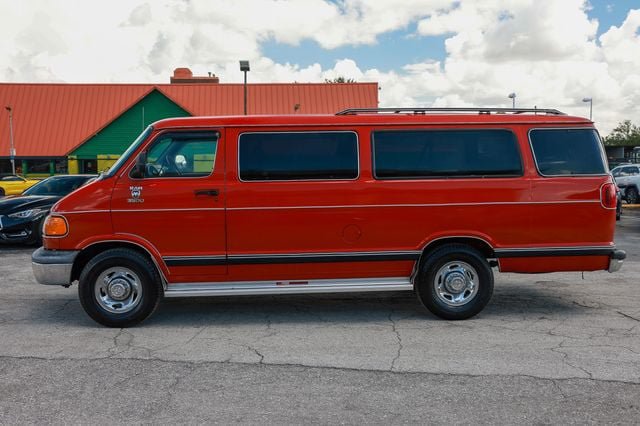 Used 2000 Dodge B3500 RWD image 4