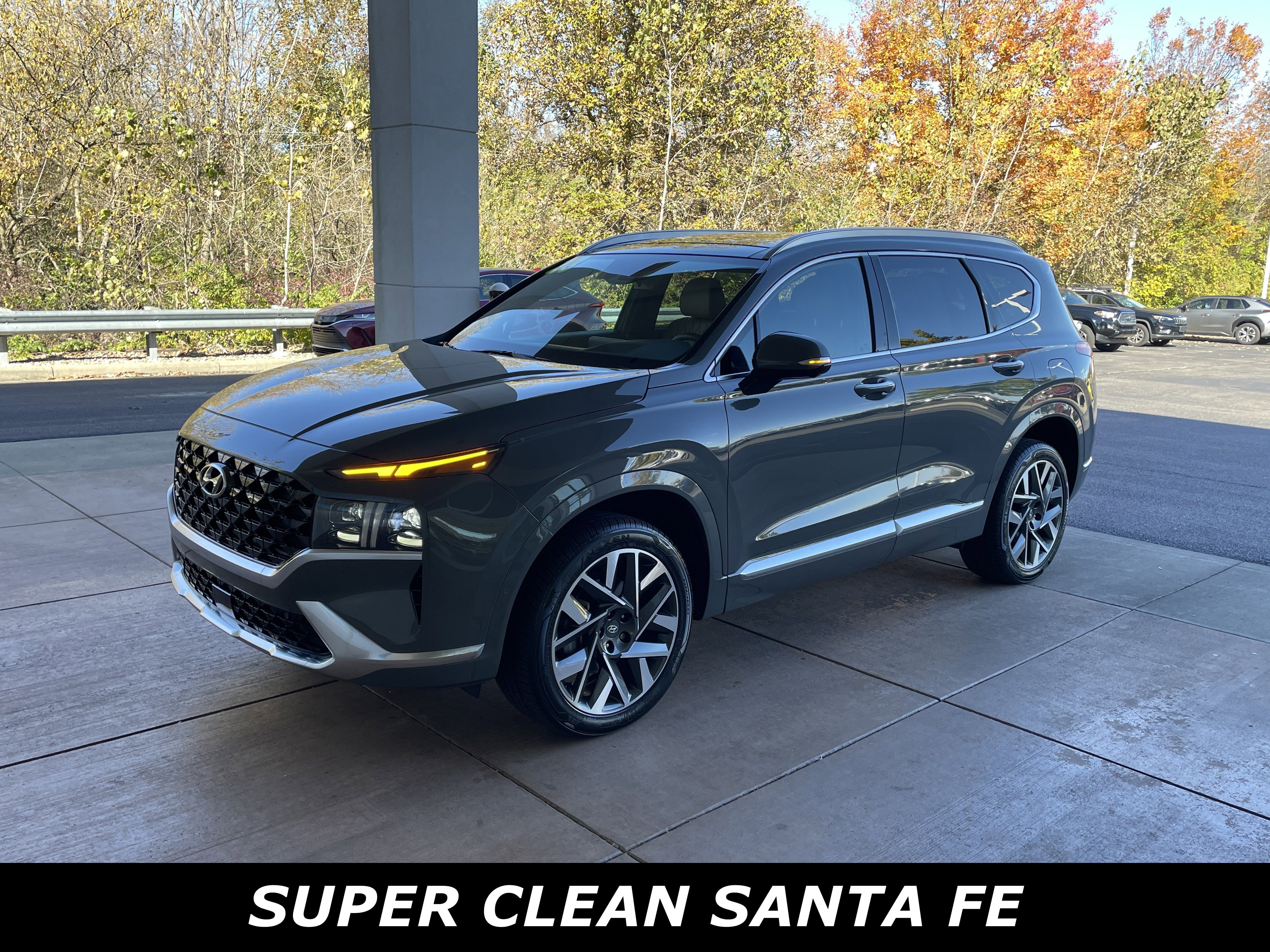 Used 2023 Hyundai Santa Fe Calligraphy image 3