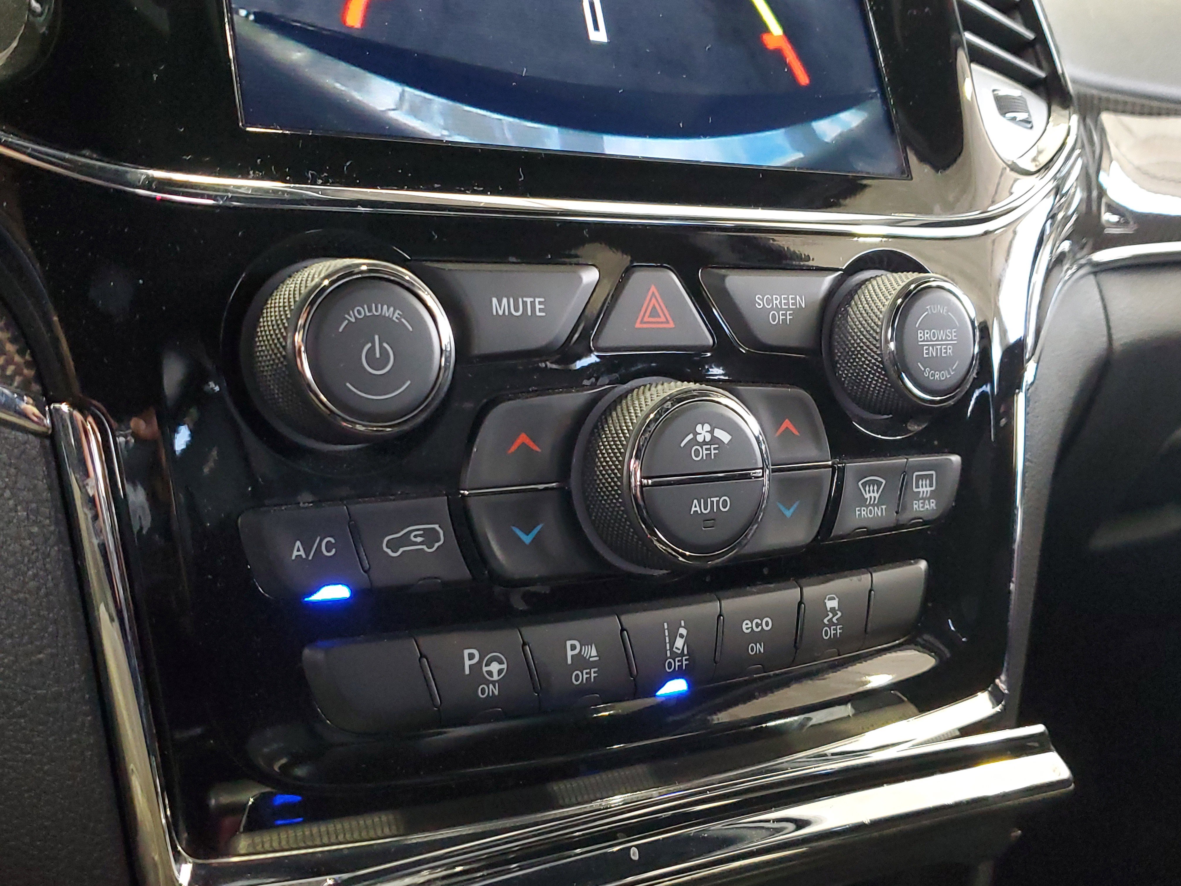 Used 2021 Jeep Grand Cherokee SRT AWD/4WD image 30