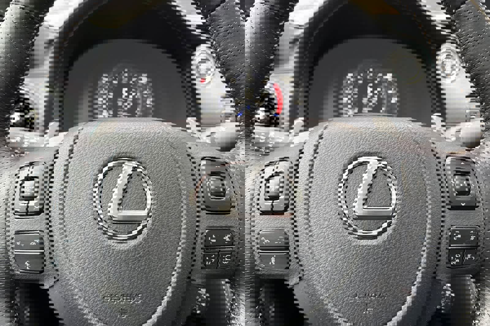 Used 2025 Lexus IS 350 F Sport image 24