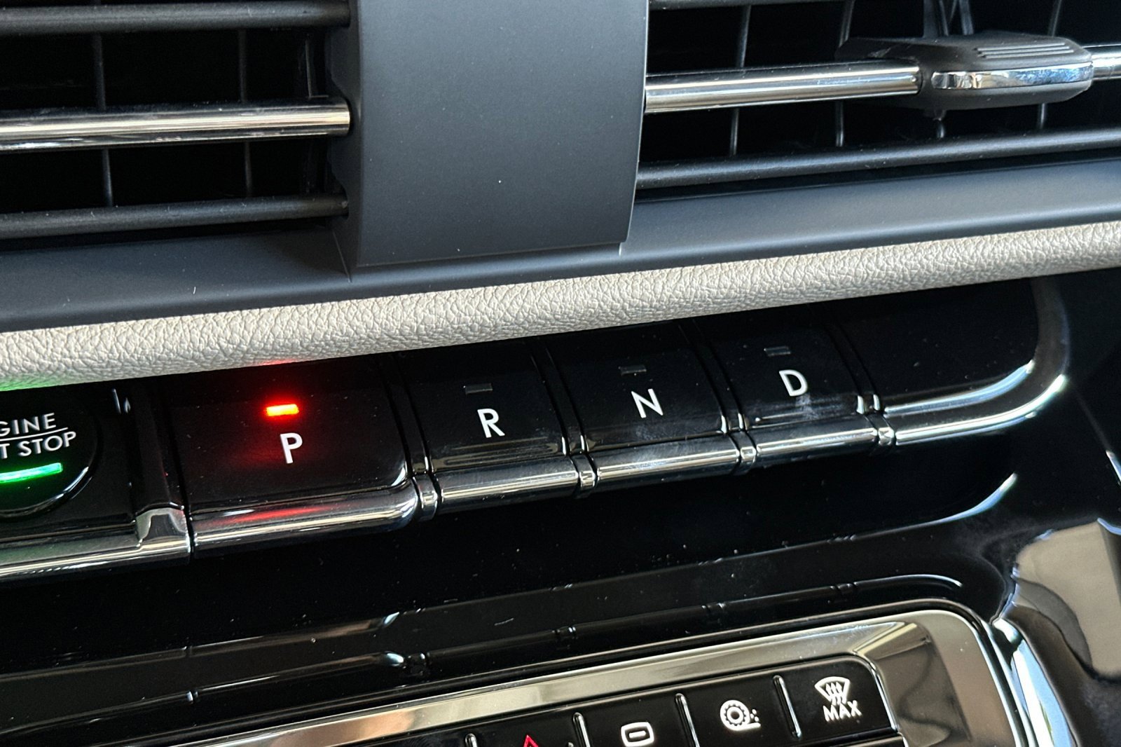 New 2025 Lincoln Corsair Grand Touring image 21